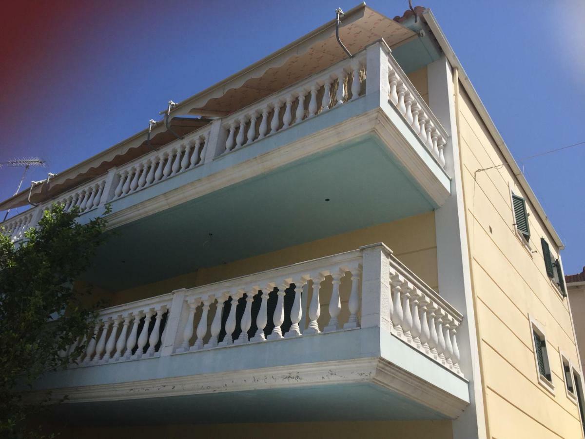 Modern Flat With Beautiful Views In South Of Corfu Apartment Lefkimmi  Bagian luar foto
